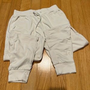 Cozy Earth off white sleep set